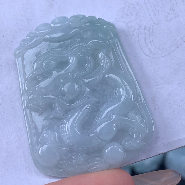 颈饰未镶嵌翡翠龙牌吊坠