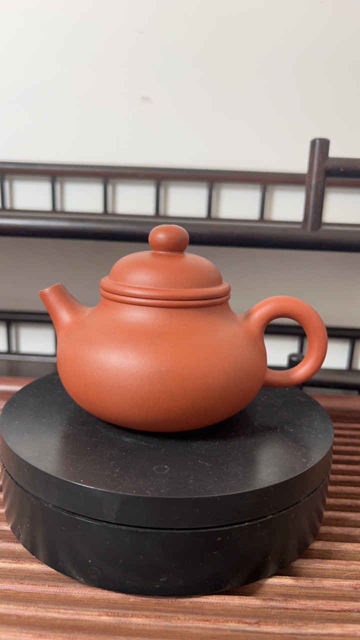 家藏红皮龙容天壶