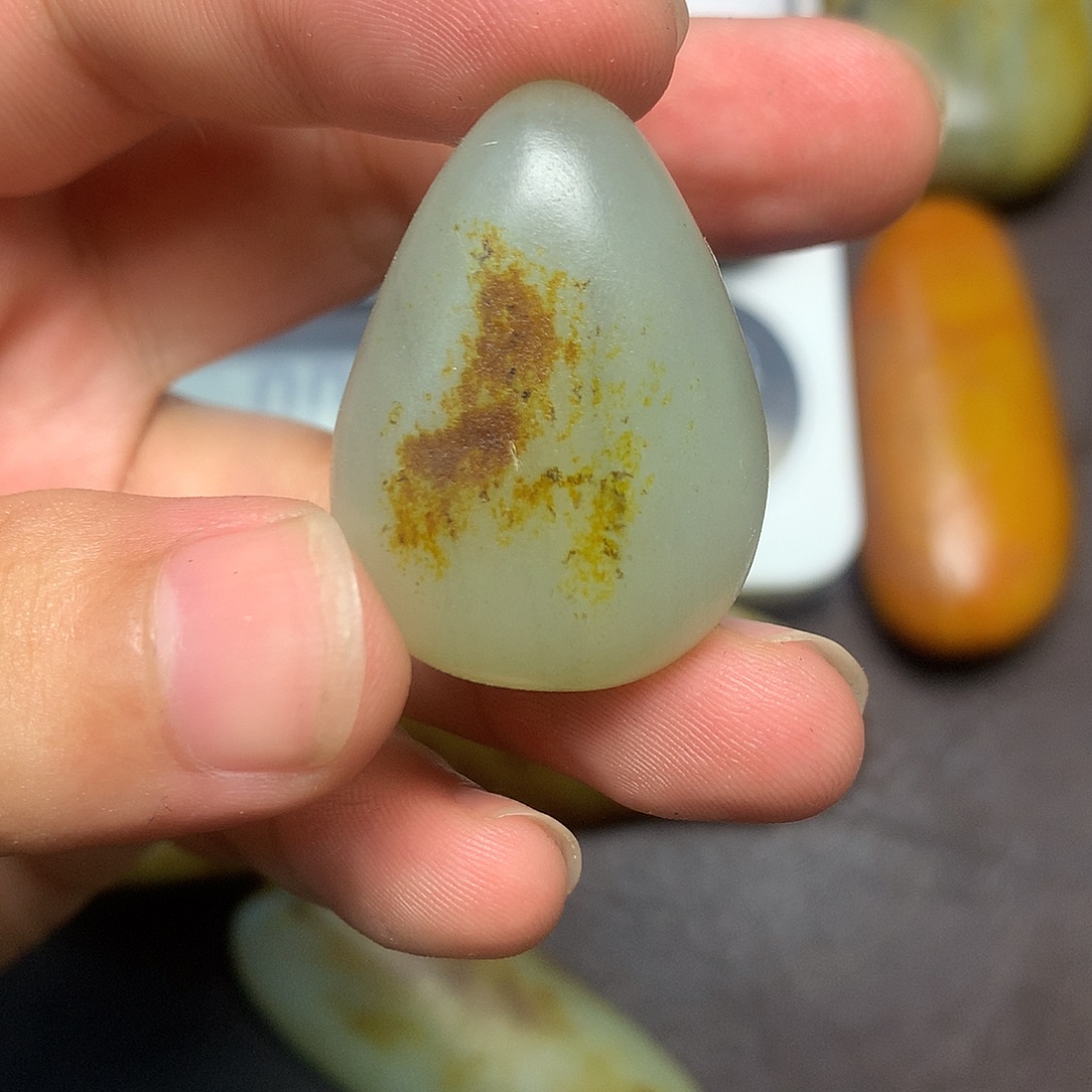 和田玉（糖玉）未镶嵌挂件