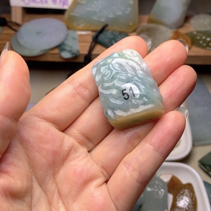 欧***阳翡翠未镶嵌颈饰天然