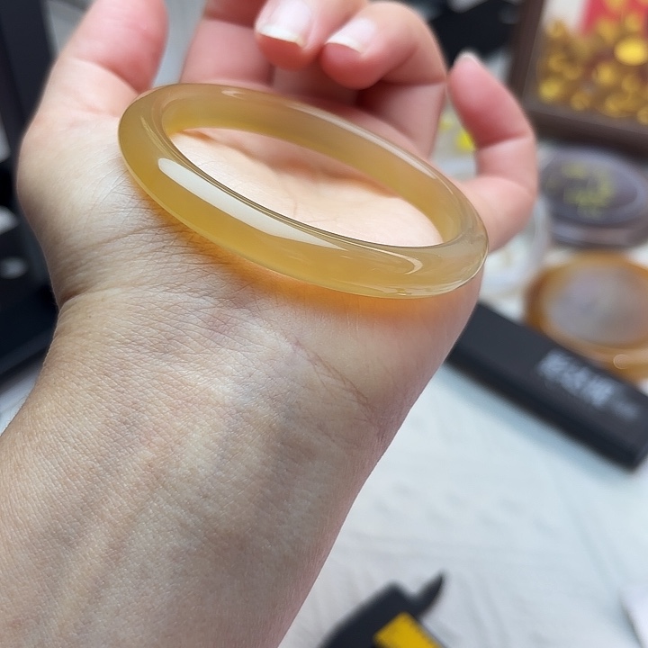 玛瑙/玉髓未镶嵌手镯