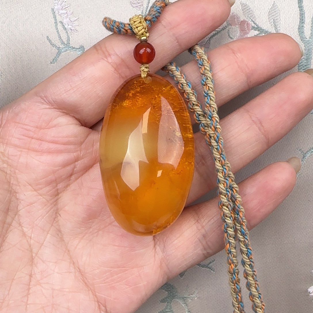 蜜蜡吊坠(赠链)未镶嵌