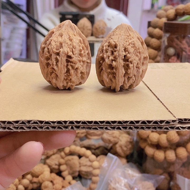 【闪购商品】文玩核桃把件40大古石