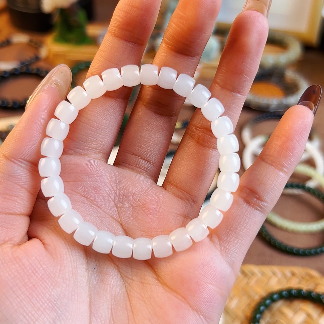 ***和田玉未镶嵌手串