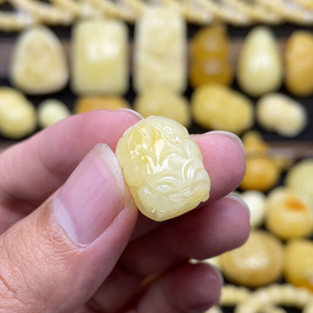 琥珀未镶嵌裸石琥珀蜜蜡