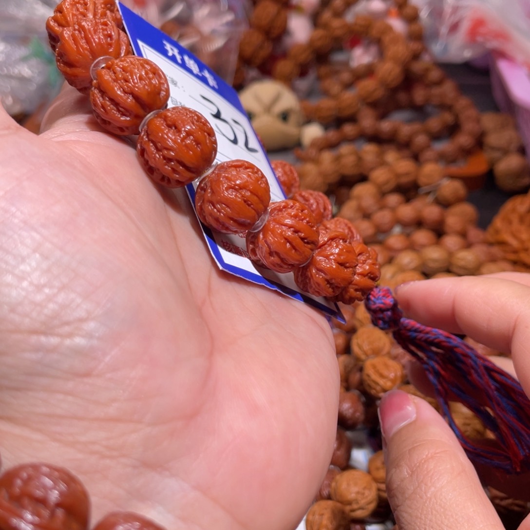 文玩核桃手串上**水32精品大红皮西瓜纹京八棱1.7