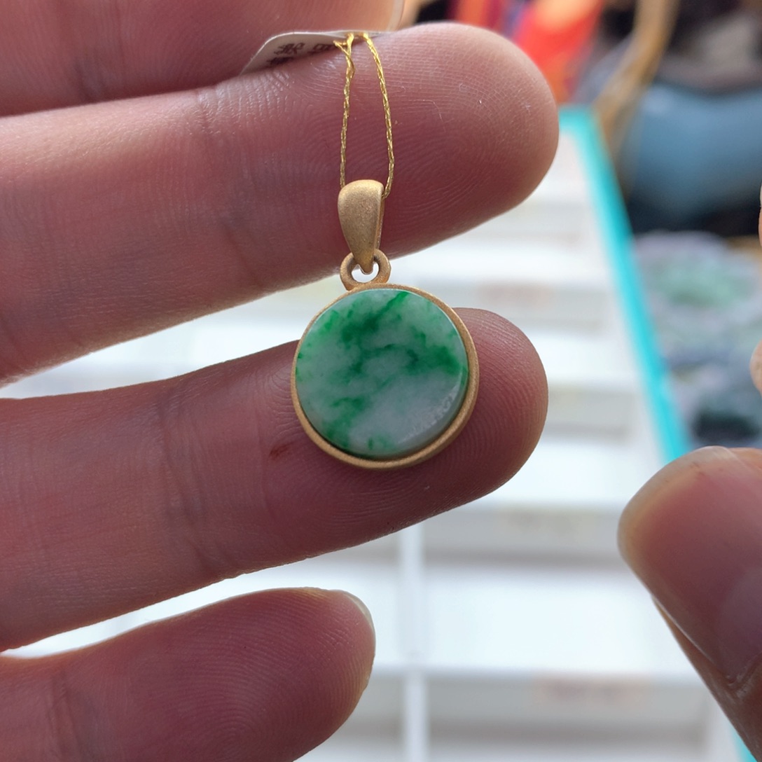 颈饰银S925镶嵌翡翠