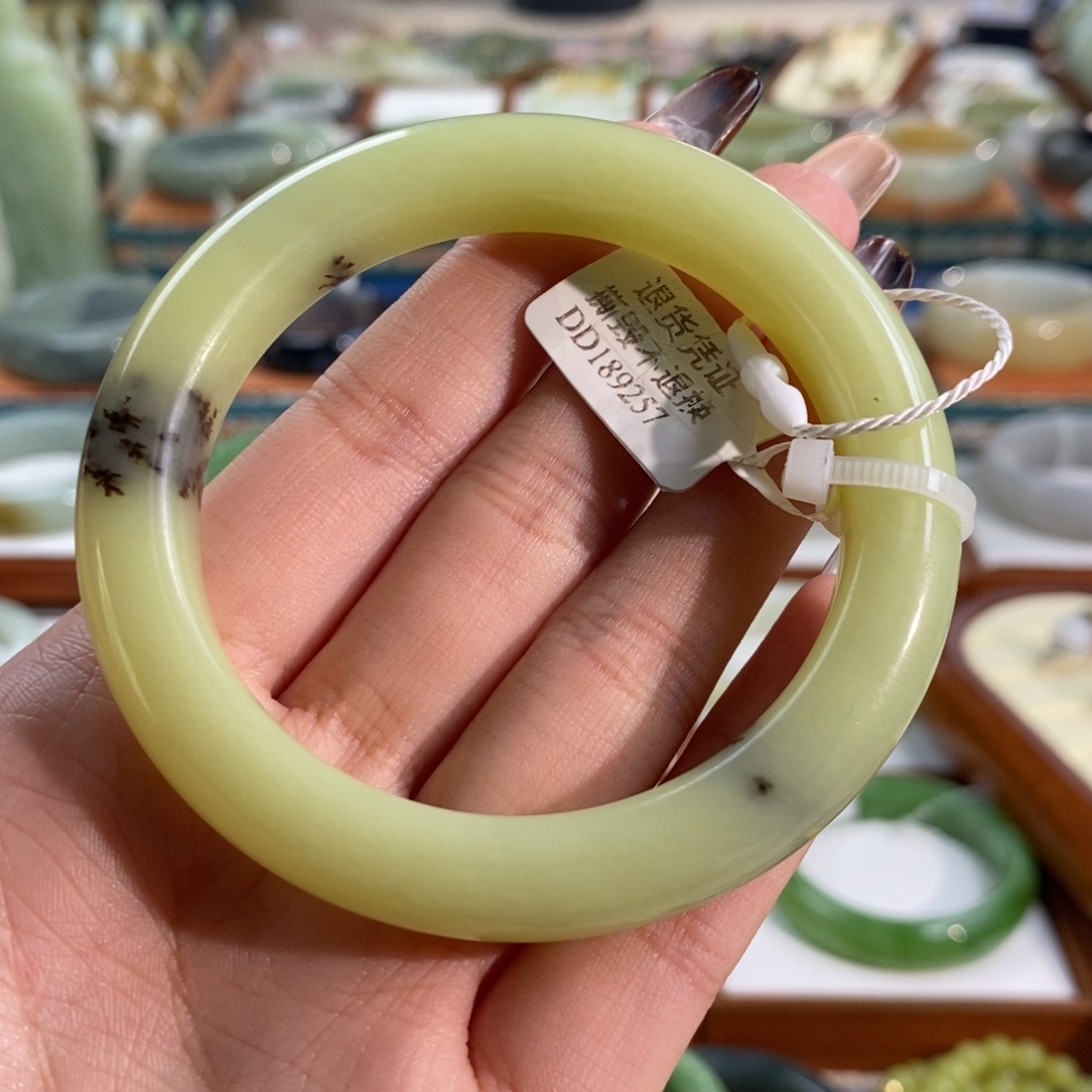 龙***居和田玉未镶嵌手镯若羌黄口飘桂花57➕