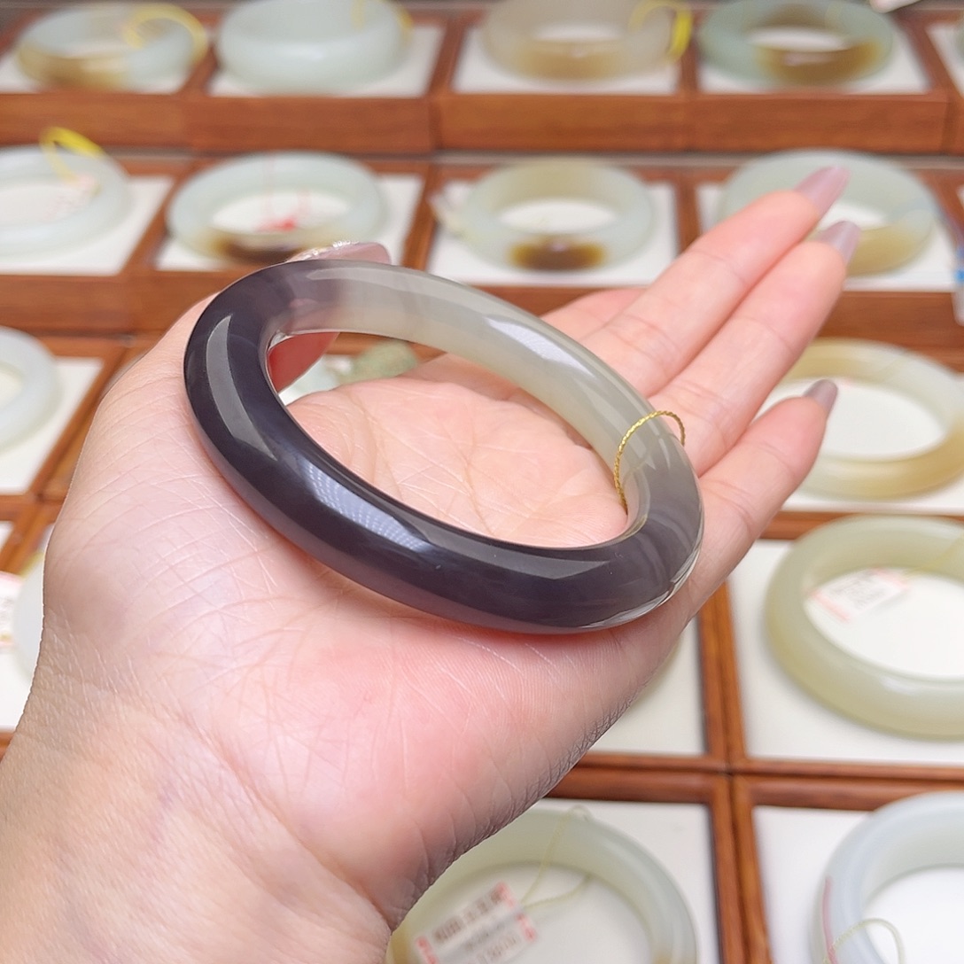 和田玉手镯未镶嵌57