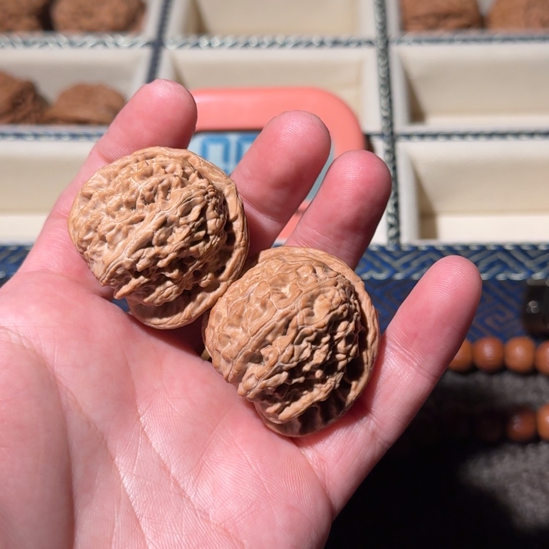 文玩核桃把件烟*8625865255