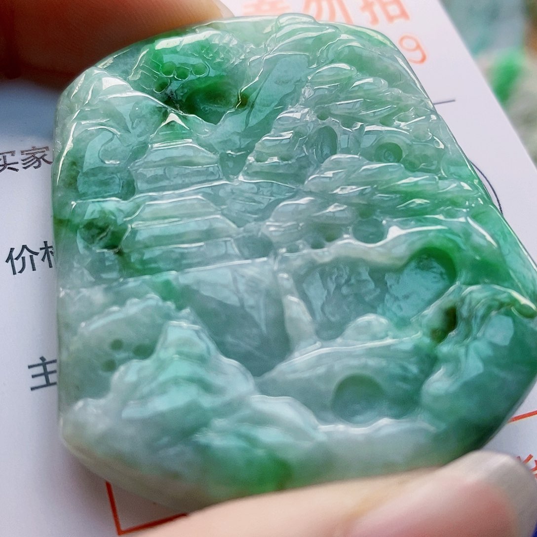 吊坠(不含链)未镶嵌翡翠