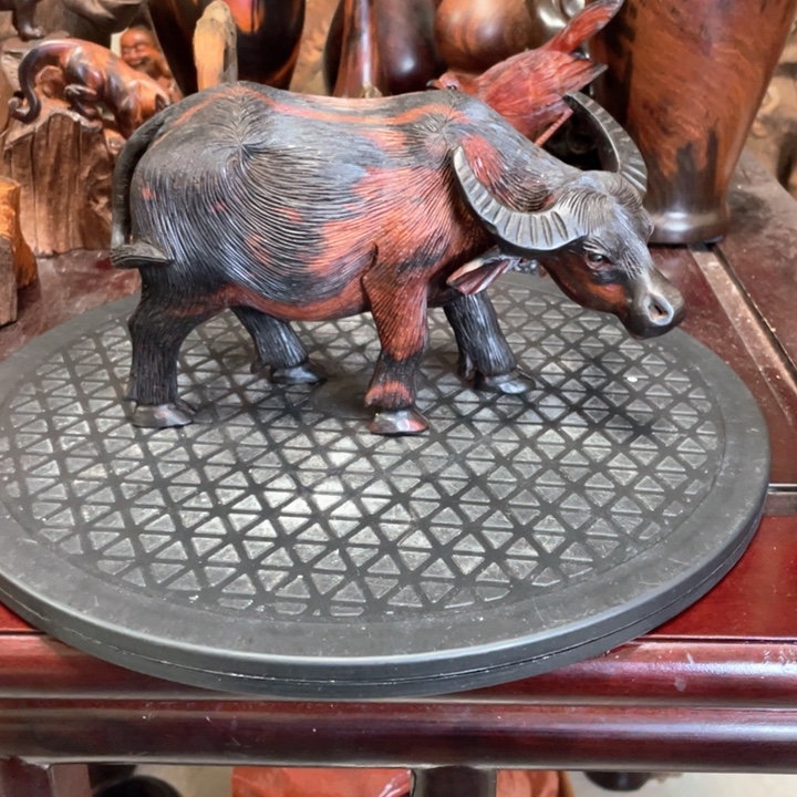 平***平木老挝大红酸枝牛