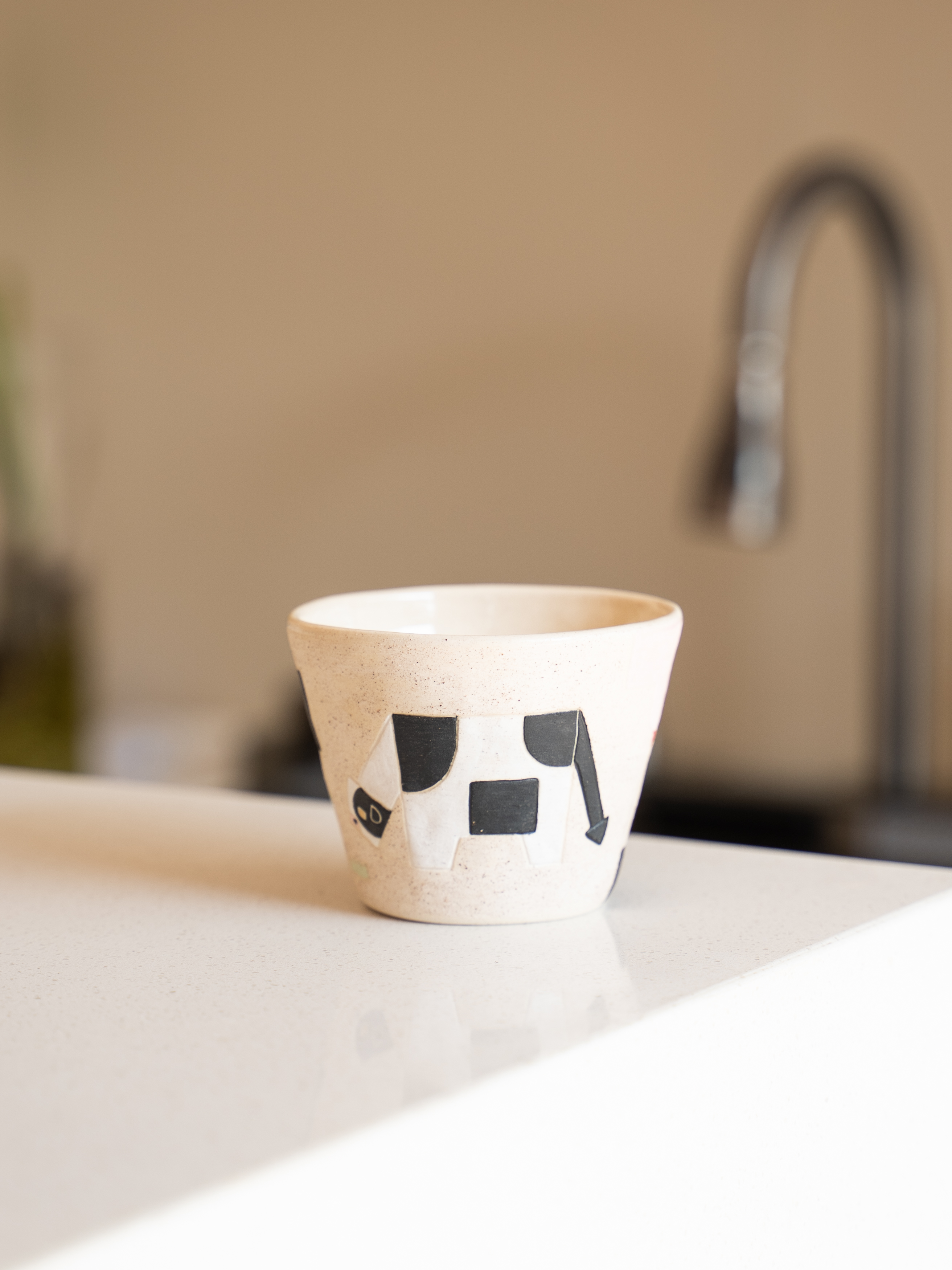 魔力鲜波 | 手捏几何黑白奶牛手握杯