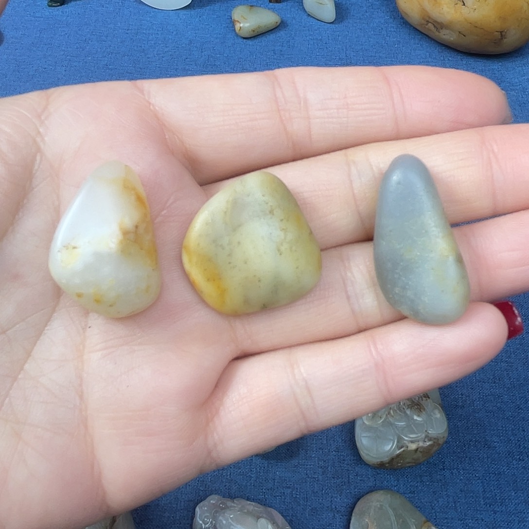 和田玉珠宝奇石未镶嵌乐*哥