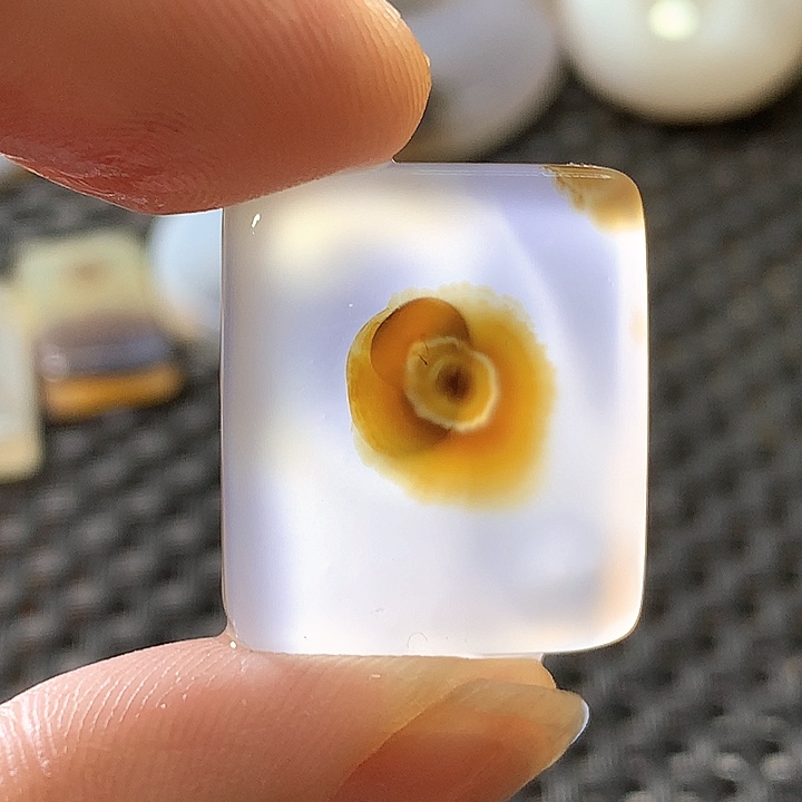 未镶嵌颈饰玛瑙/玉髓