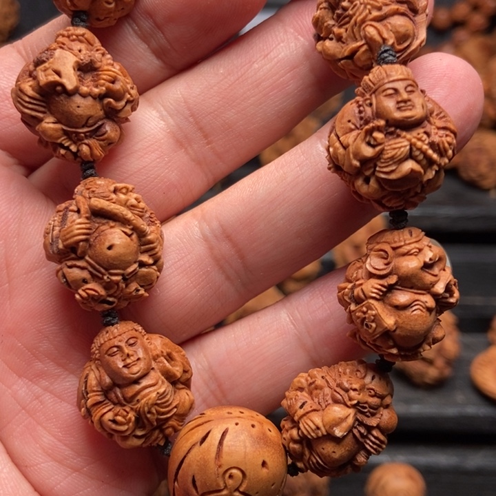 手工桃核西游记➕三通挂坠