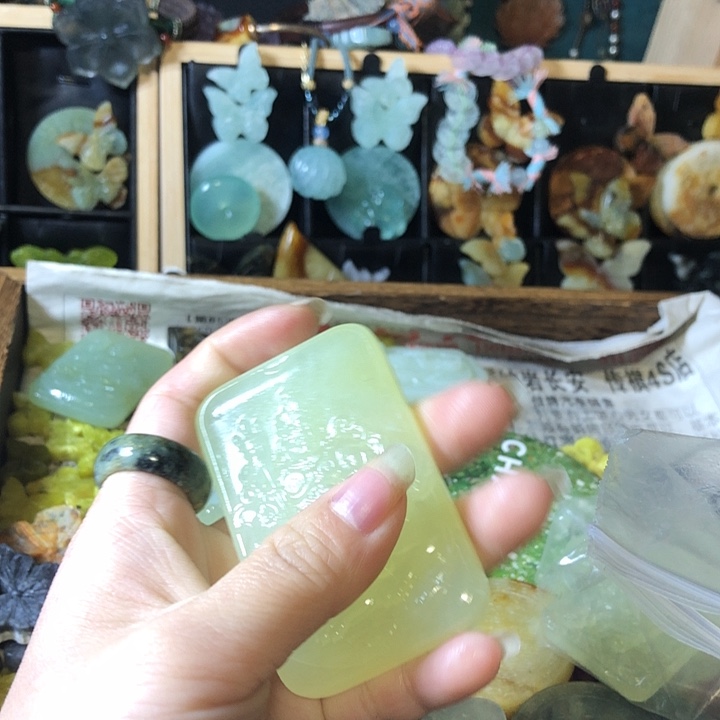 岫玉未镶嵌岫玉挂件