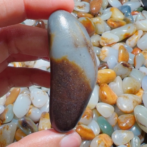 和田玉未镶嵌吊坠(不含链)35克