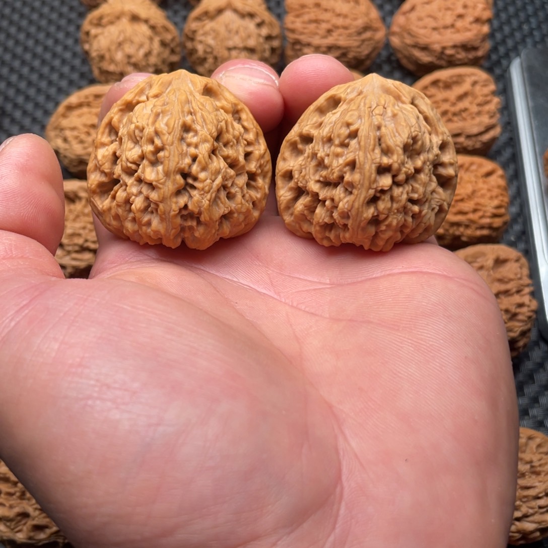 吊坠文玩核桃周*二全程视频打包发货