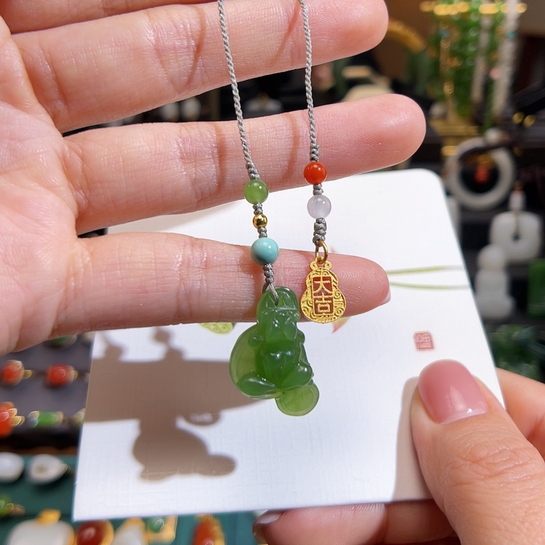 和田玉挂件未镶嵌