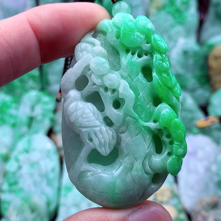 翡翠吊坠(不含链)未镶嵌