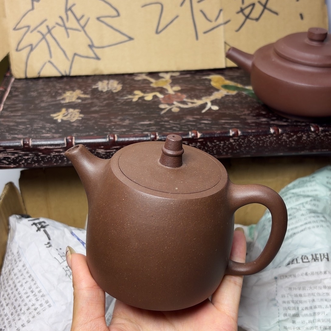 甄选宜兴本土紫砂壶