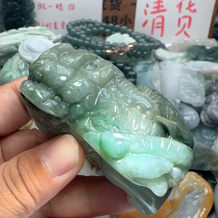 翡翠未镶嵌颈饰保真天然A货翡翠