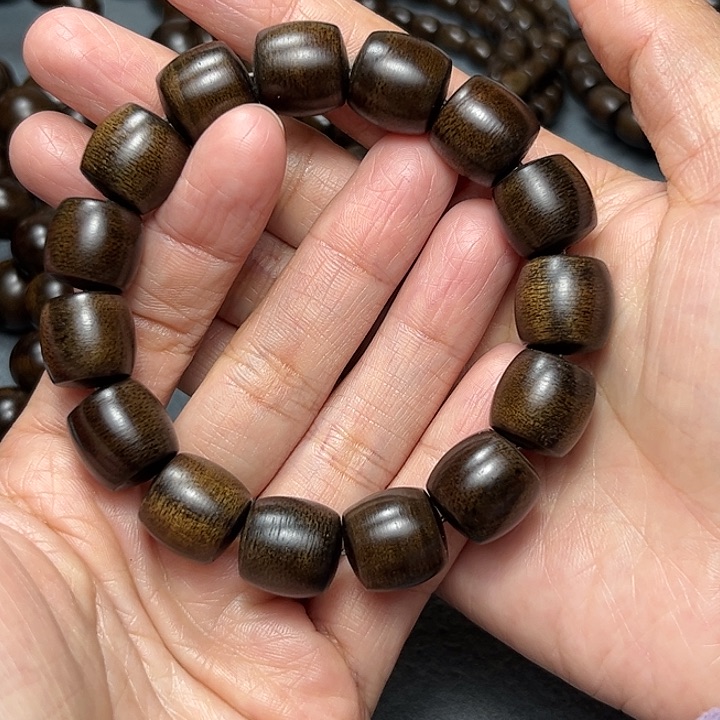 沉香手串?*遥白棋玉化