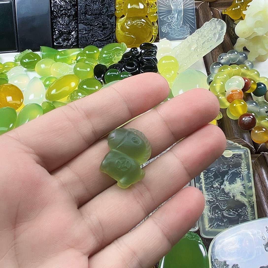 肆***意岫玉未镶嵌吊坠(不含链)