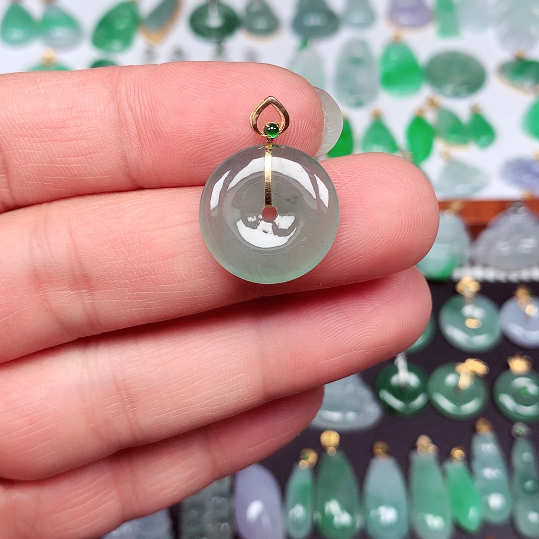 翡翠颈饰18K金镶嵌天然翡翠A货