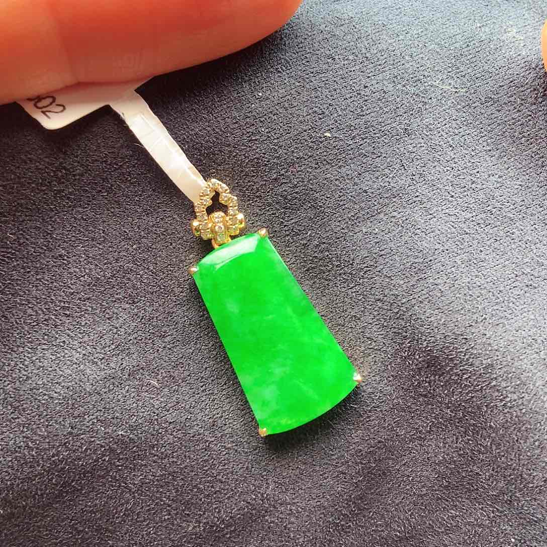 翡翠颈饰18K金镶嵌上新