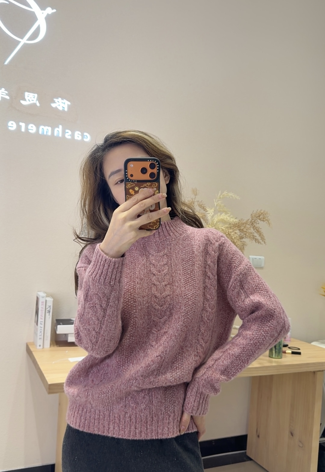 7针型花式纱 康宝莱75%纯山羊绒25%白厂丝绞花加厚半高领针织衫