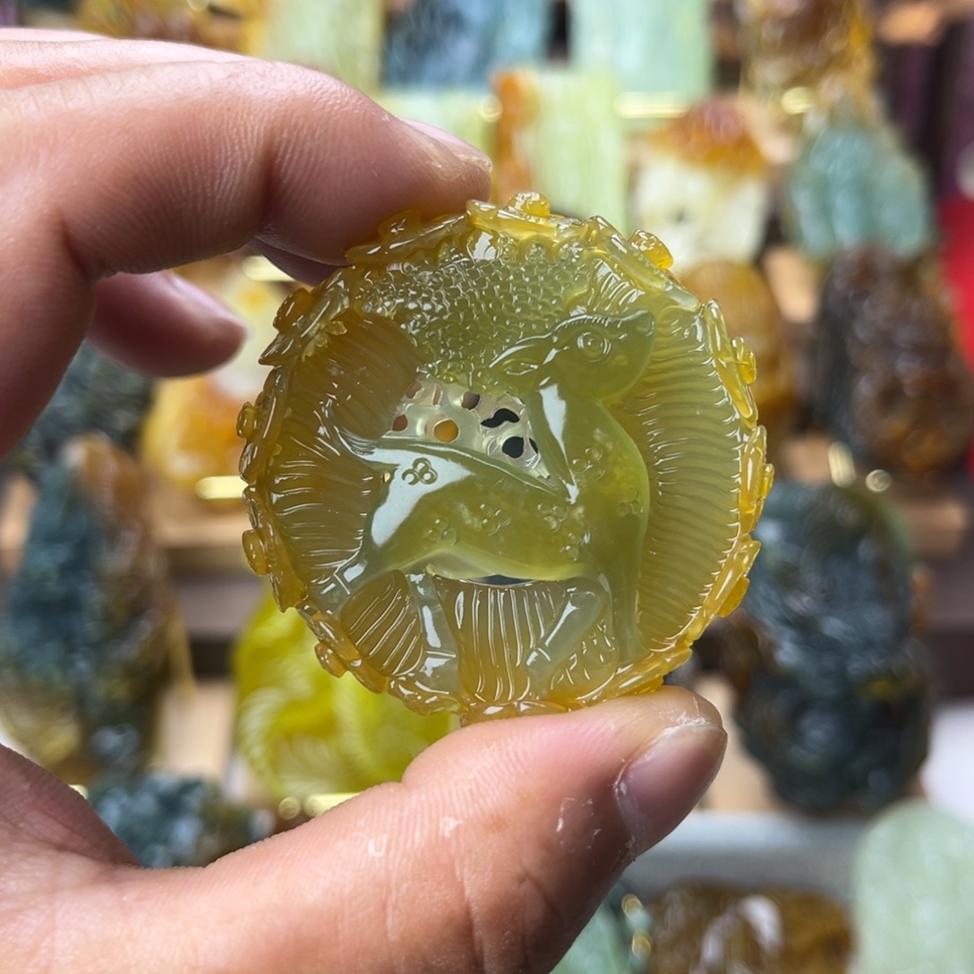 未镶嵌蛇纹石玉颈饰