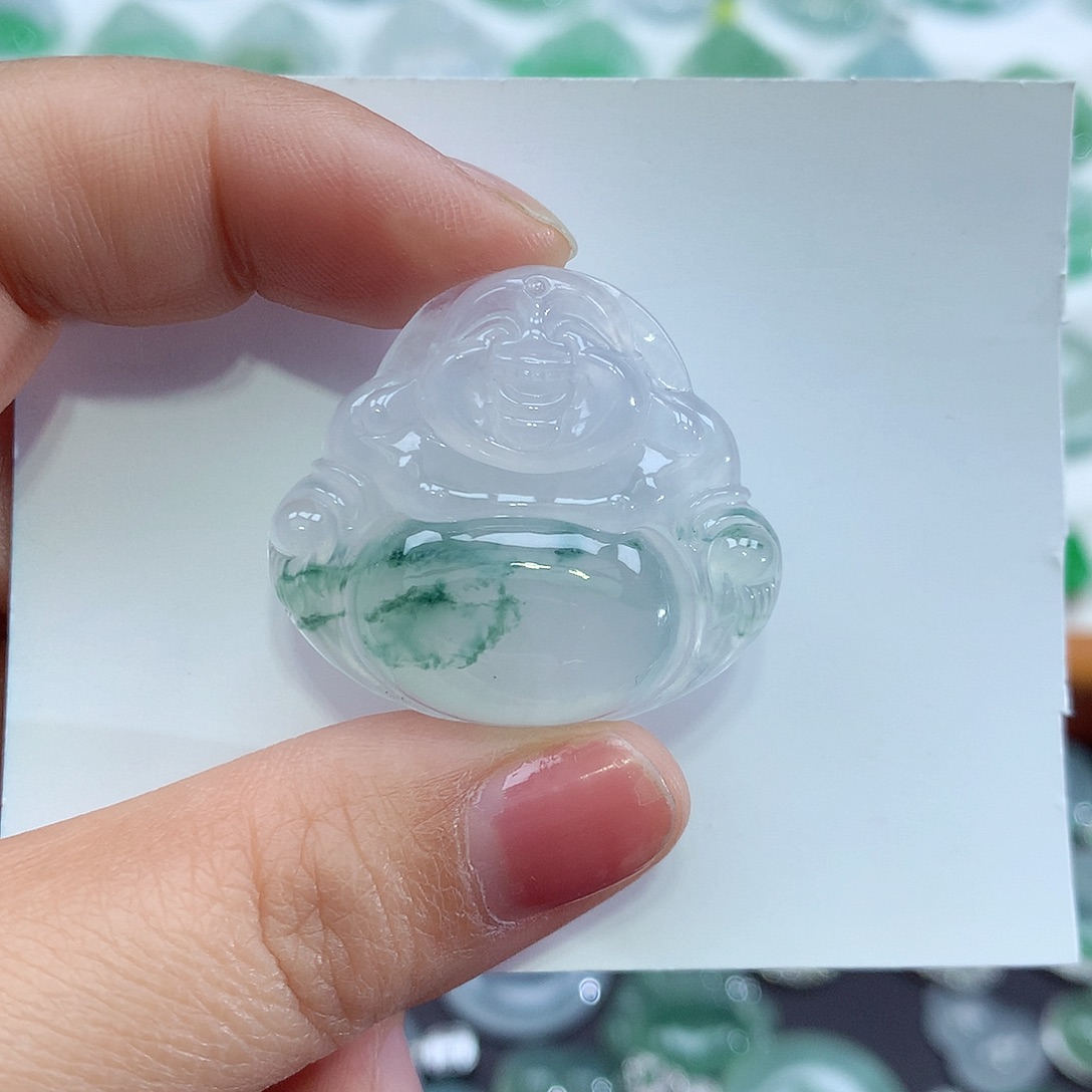 翡翠未镶嵌颈饰佛公