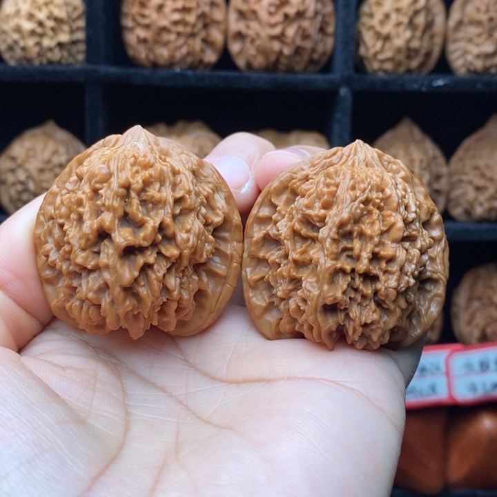 傻****核桃满天星43尺全全品