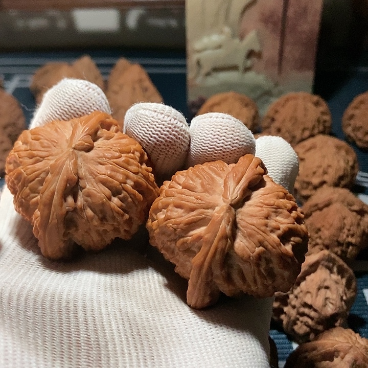 磐***石文玩核桃吊坠白狮子全品