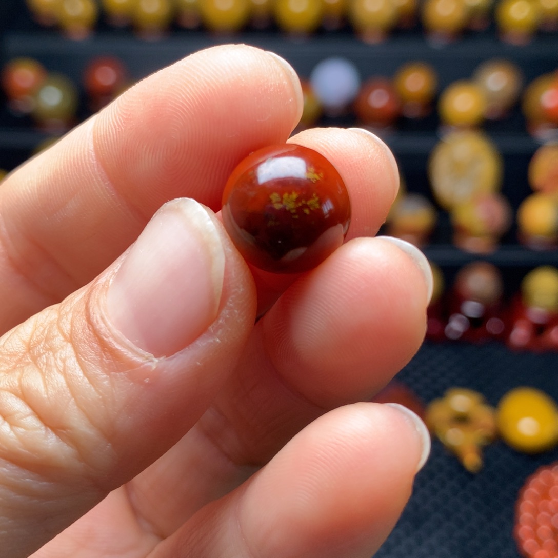 昀***澈玛瑙/玉髓未镶嵌宣化上古战国红