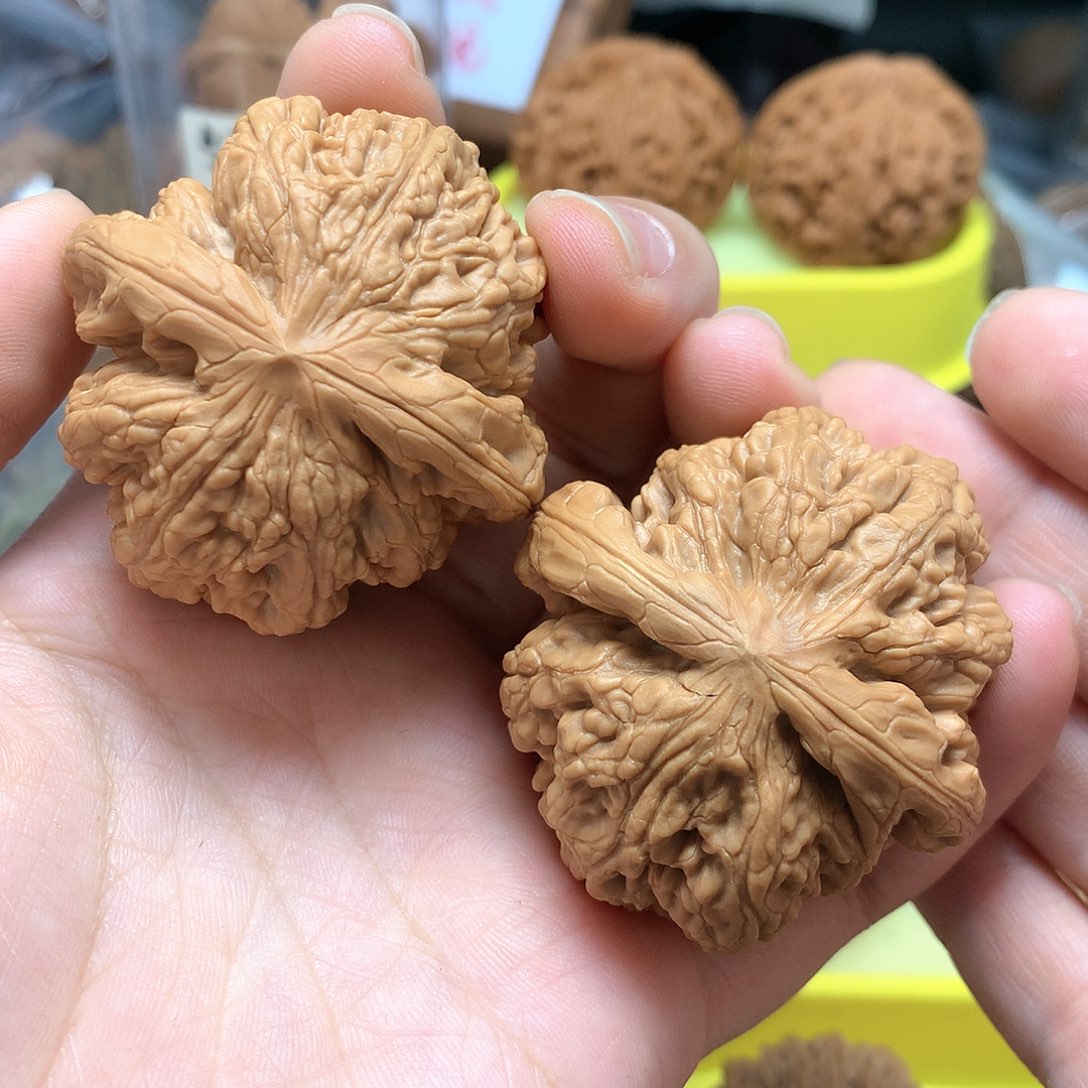 文玩核桃把件45粗筋