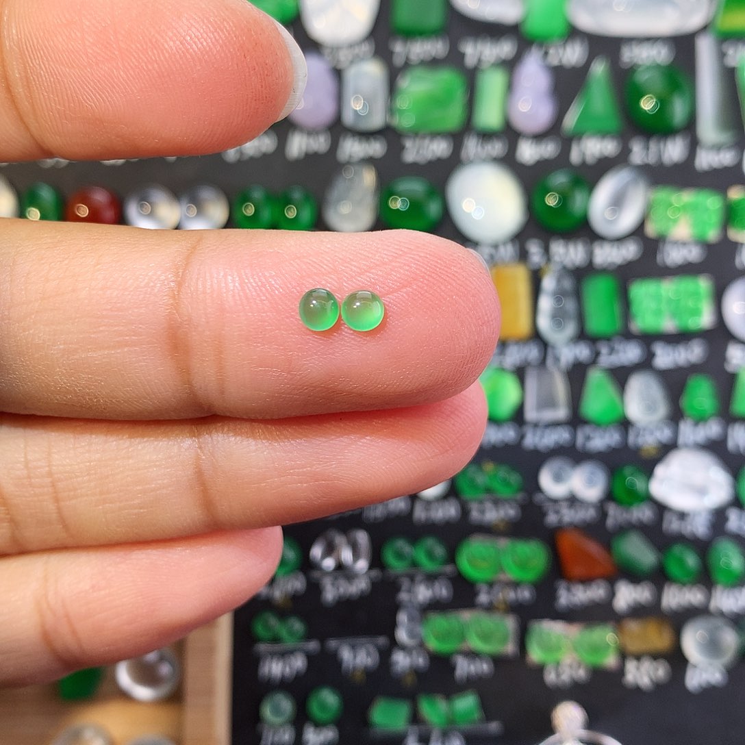 翡翠未镶嵌颈饰天然翡翠玉石绿蛋