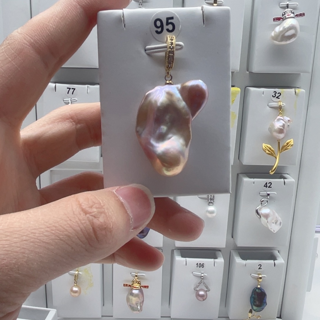 淡水珍珠合金颈饰