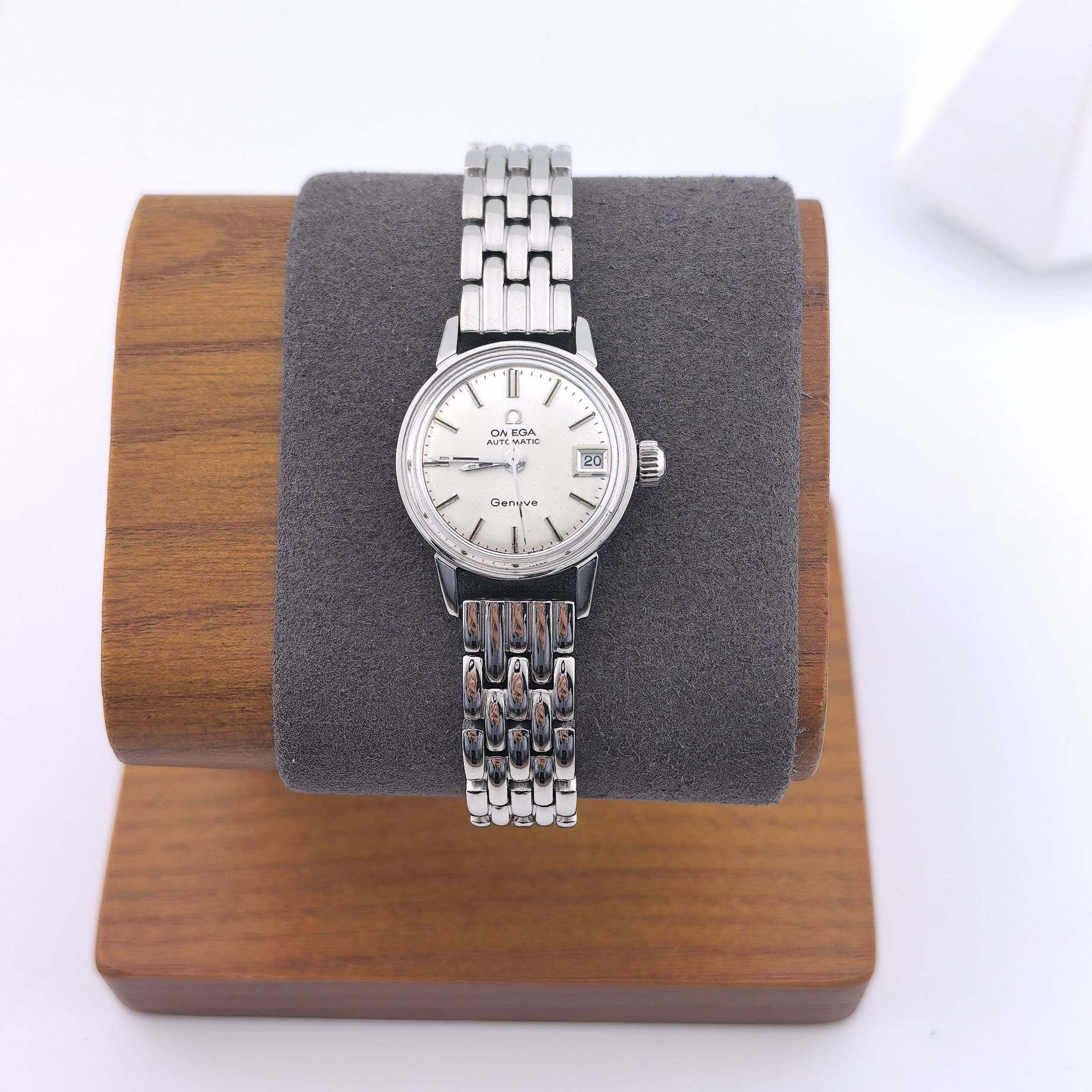 95新 Omega/欧米茄 中古欧米茄女表/自动机械/表经21mm/01986