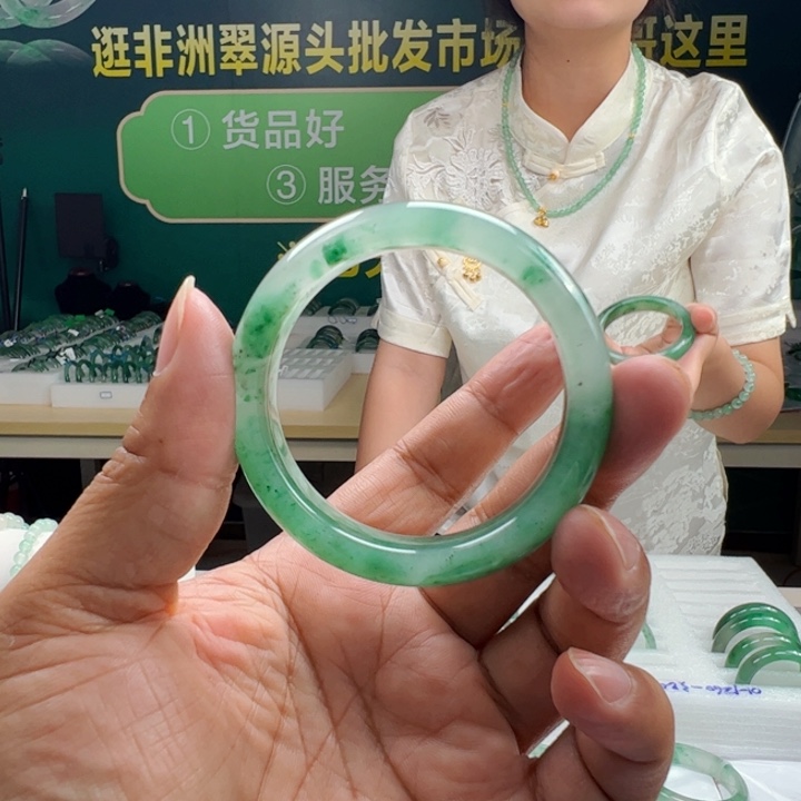 石英质玉手镯合金