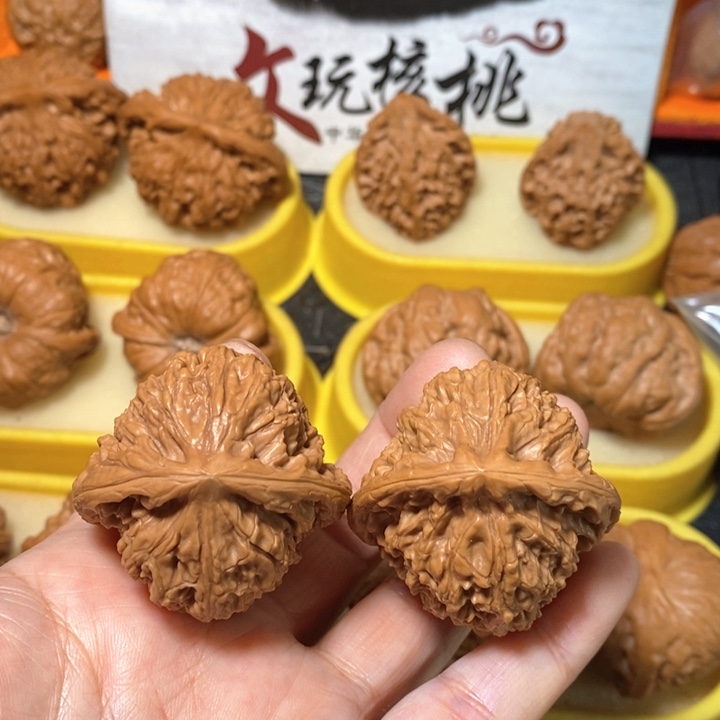 文玩核桃把件南将石 41