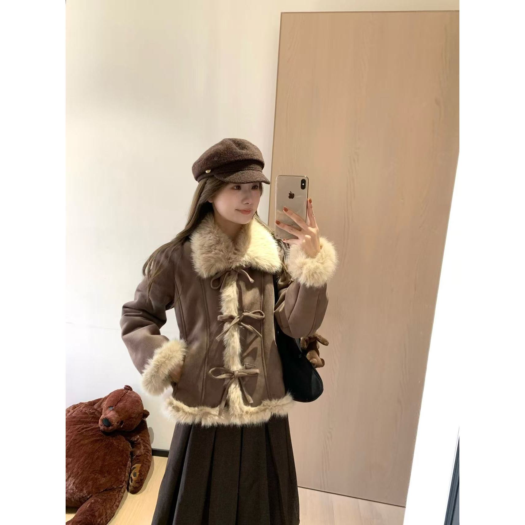 韩11复古皮毛一体麂皮绒蝴蝶结系带外套女冬季仿狐狸毛高级感上衣