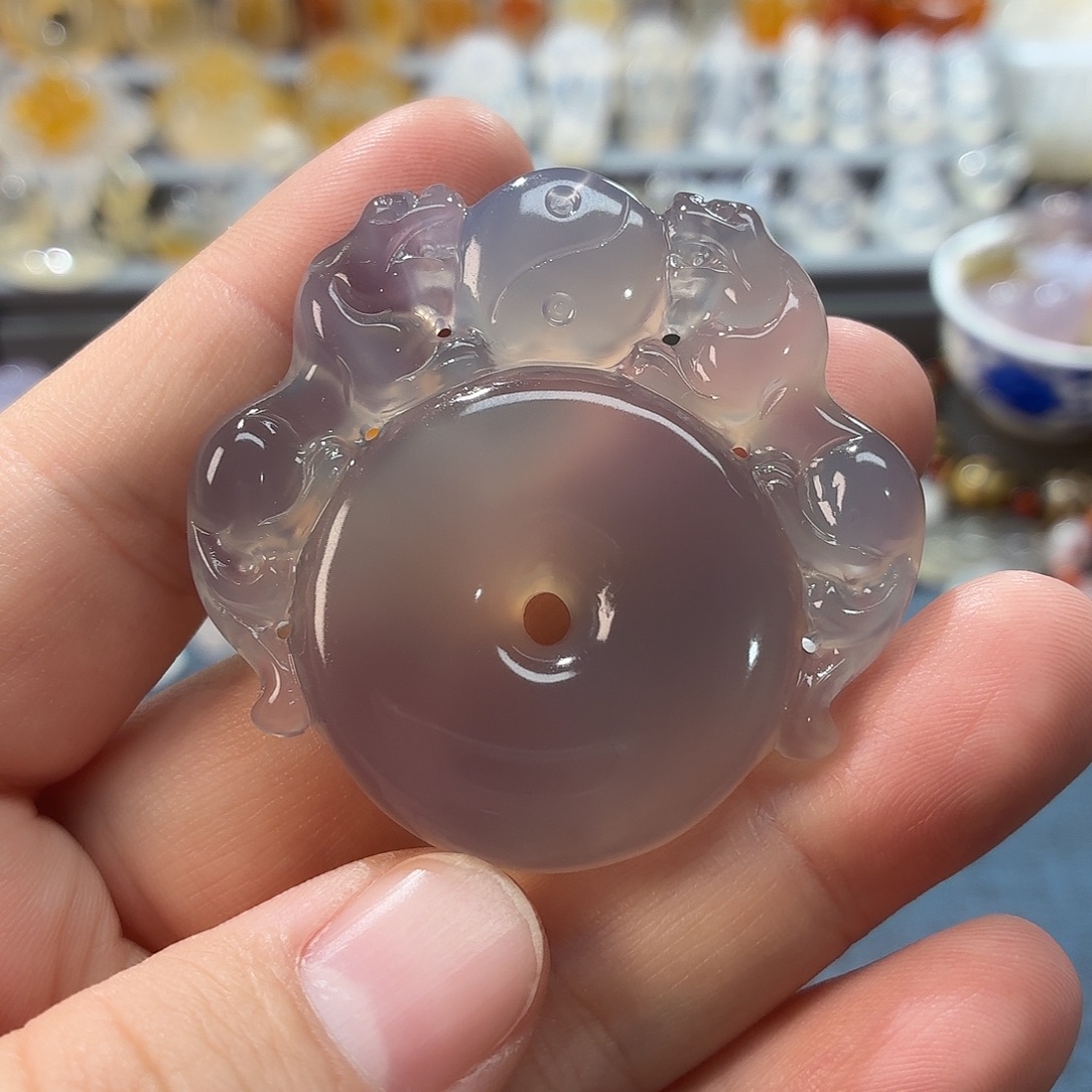 礼***遇玛瑙/玉髓未镶嵌吊坠(不含链)