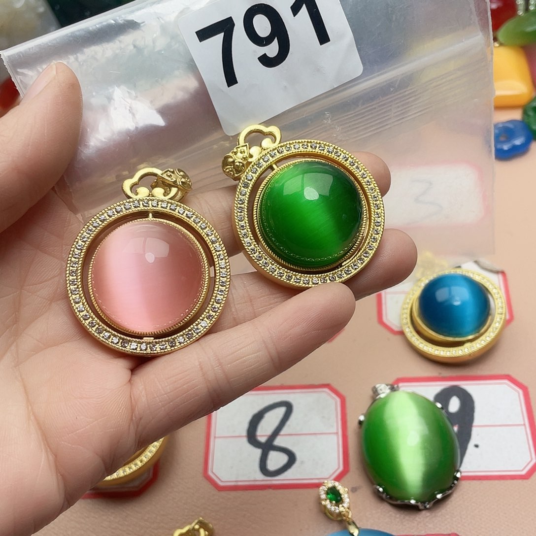 合金颈饰玛瑙/玉髓岸**兰