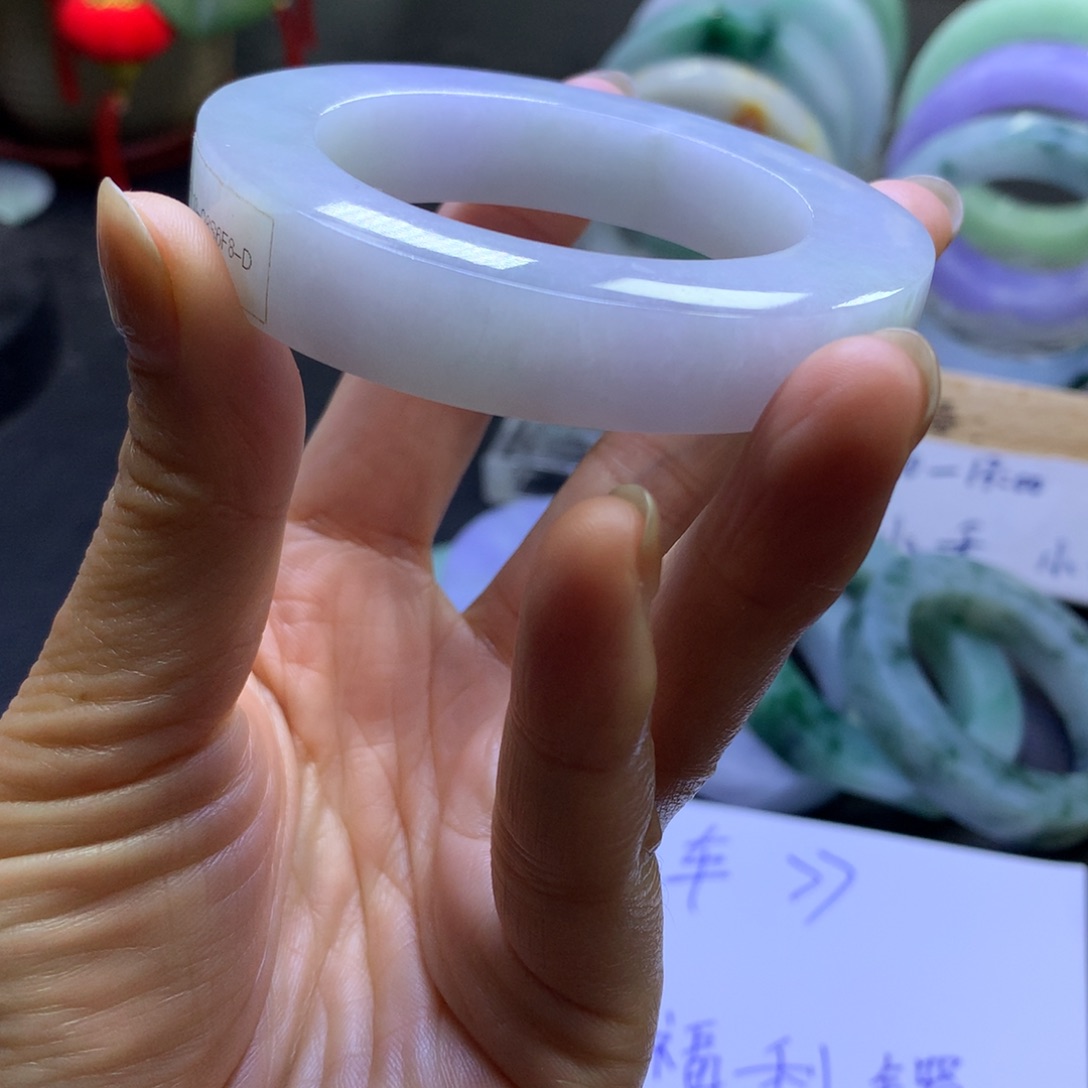 未镶嵌手镯定制翡翠