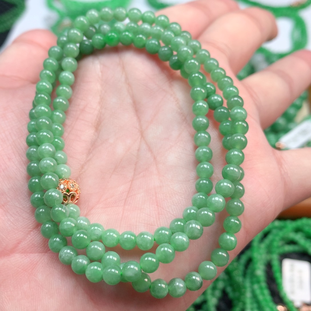 翡翠手链未镶嵌翡翠