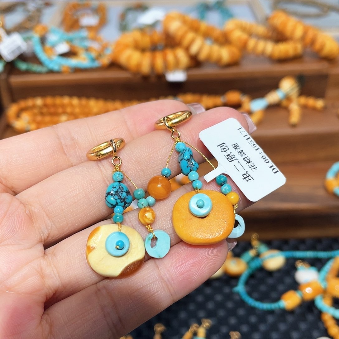 琥珀手链未镶嵌滴流多样发其一