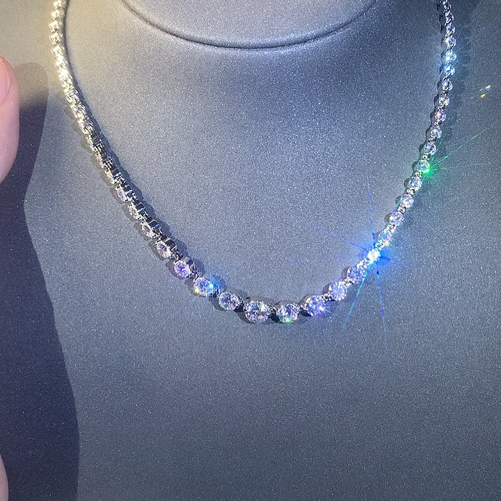 非金属38项链。                